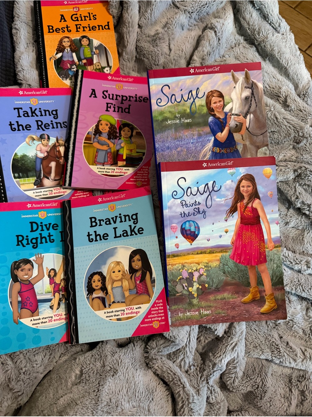 7-American Girl -Saige Book Set